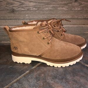 NWT UGG Nauland Chukka Boot - Wool Lining